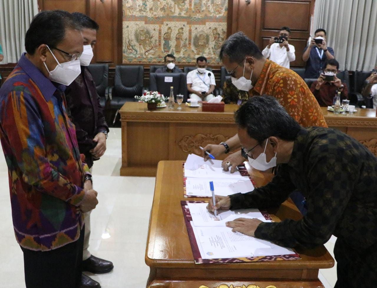 podiumnews.com-Material Hasil Pengerukan Pelabuhan Benoa Digunakan untuk Proyek PKB